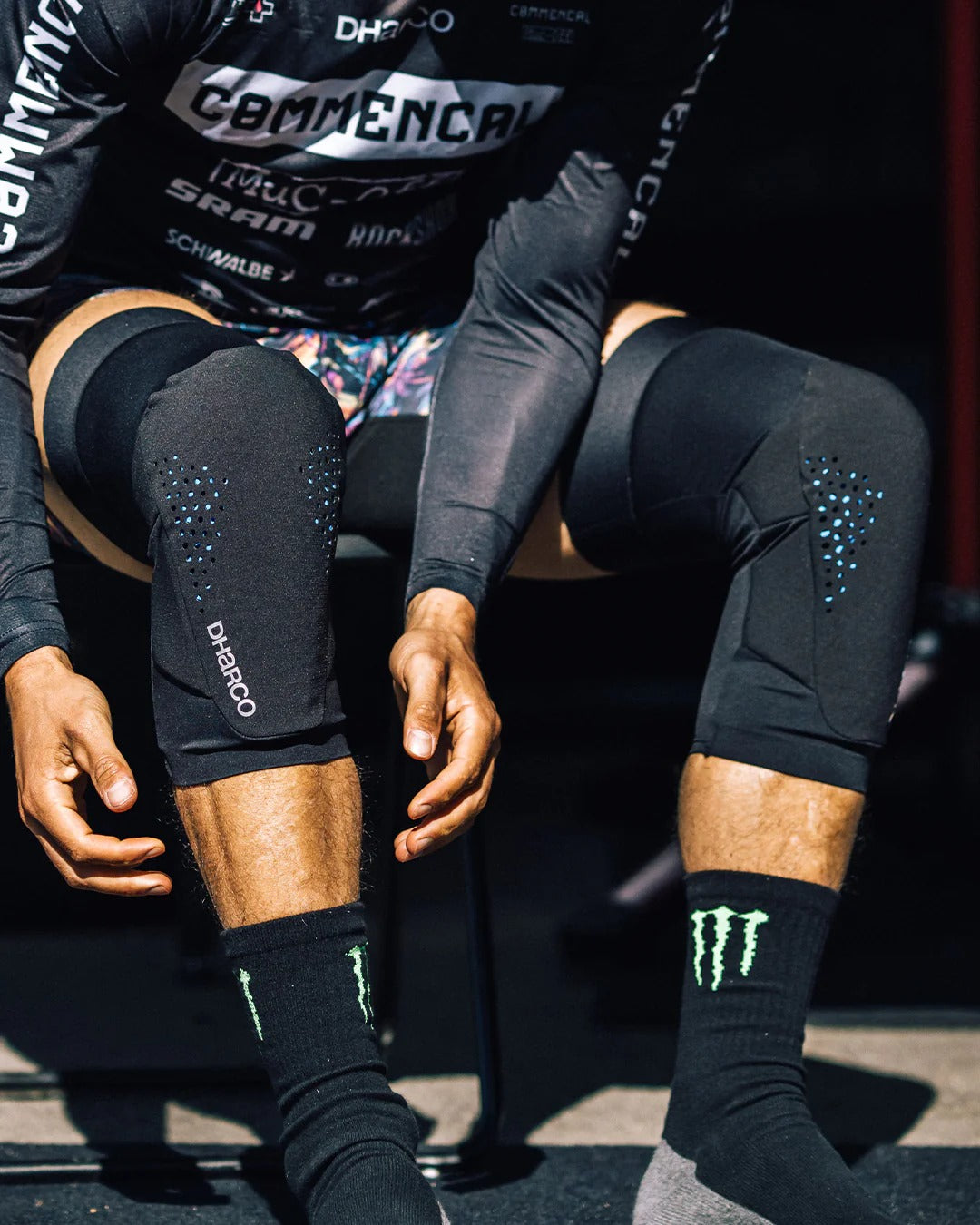 DHARCO Gravity Knee Pads