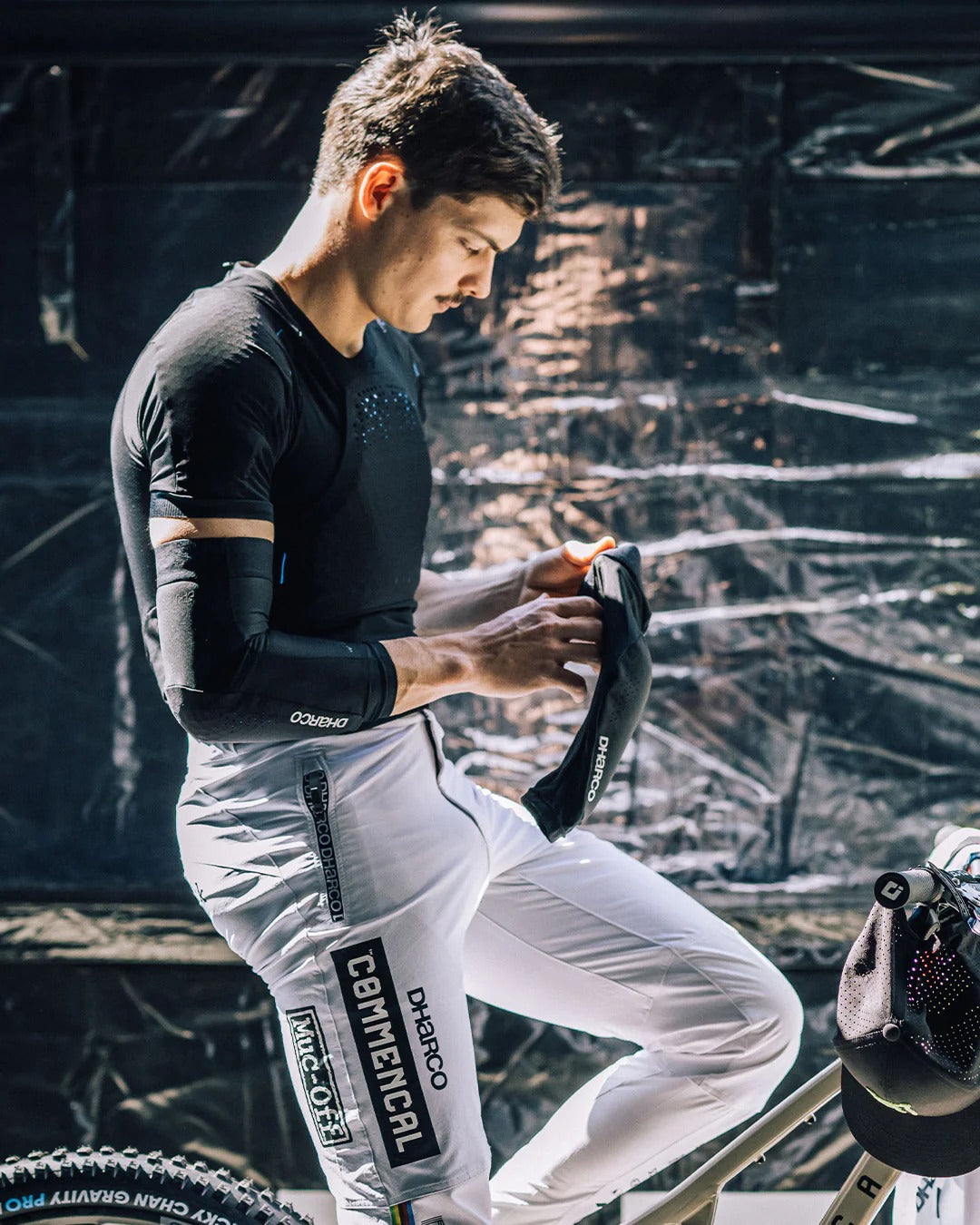 DHARCO Gravity Elbow Pads