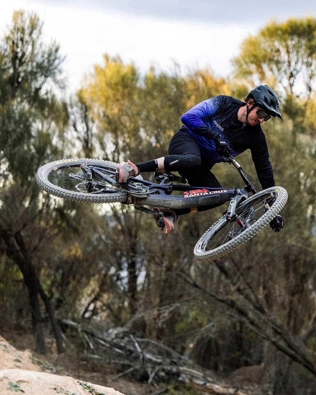 DHARCO Gravity Knee Pads