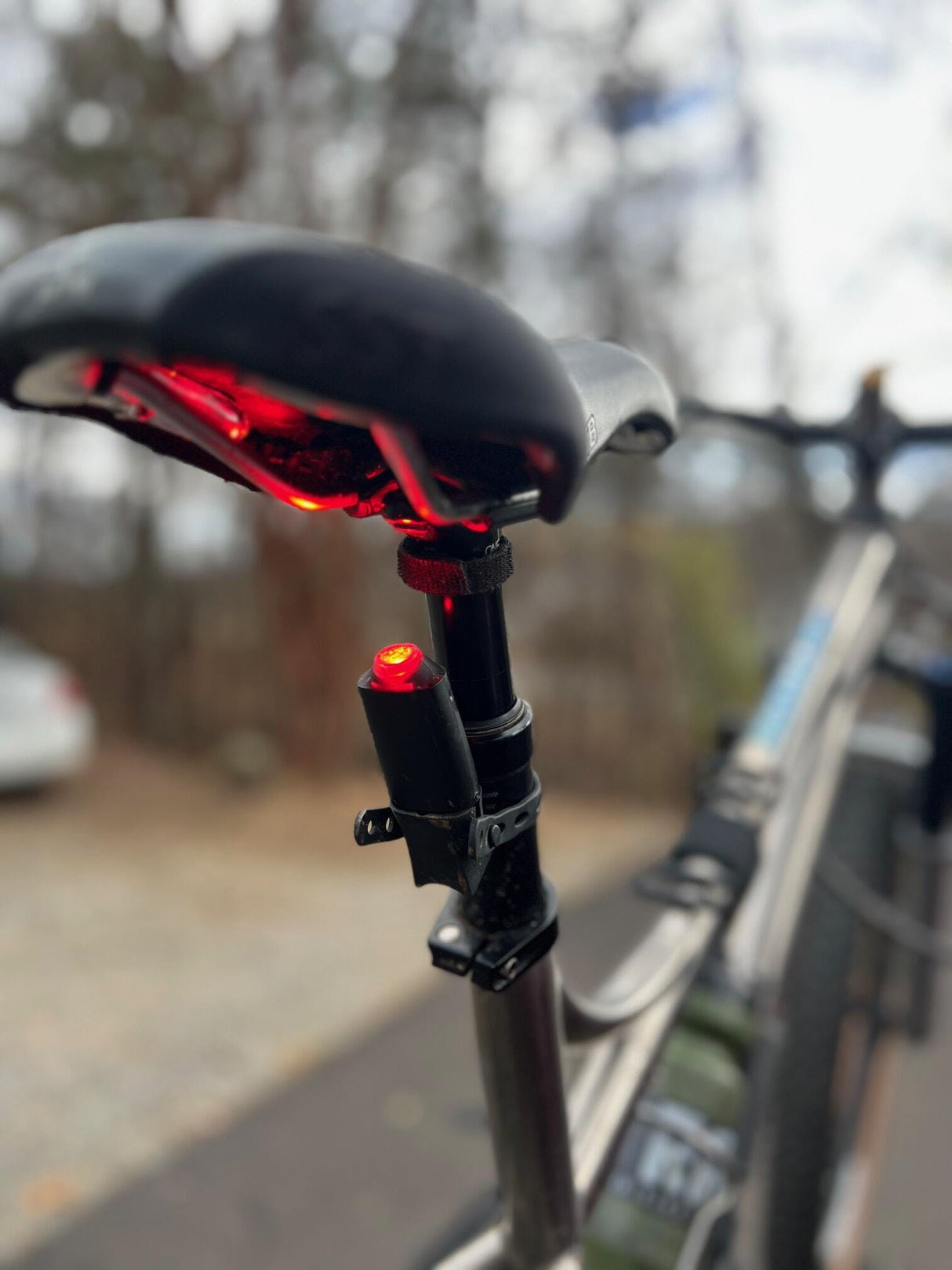 LIGHT AND MOTION VYA SWITCH TAIL LIGHT
