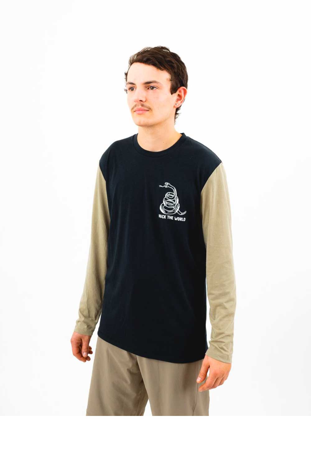 HUCK THE WORLD SNEK DR LS TEE