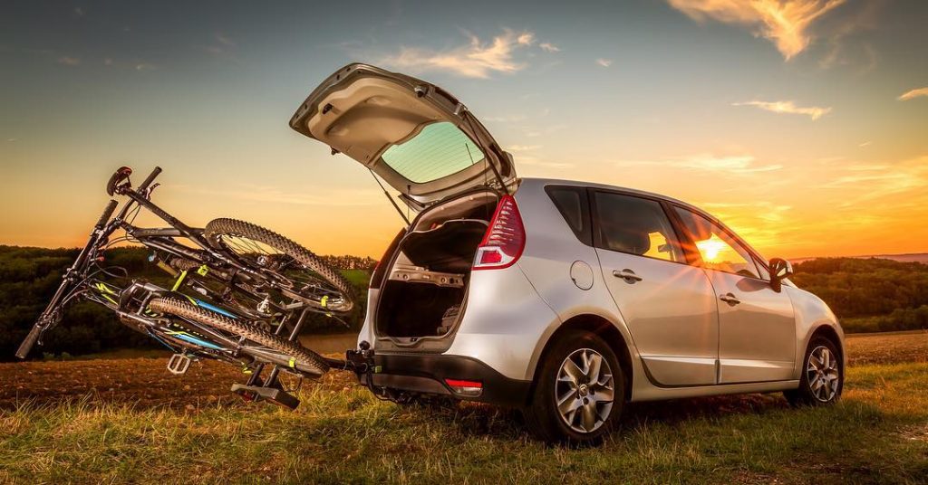 Buzzrack EAZZY 4 Bike Towball Mount Folding Platform Rack