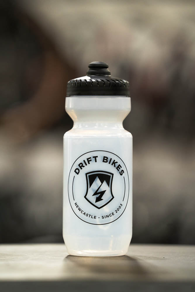 DRIFT BOTTLE CORPO PURIST 22OZ - CLEAR / BLACK LID