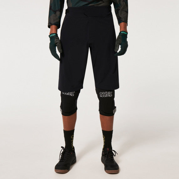 Oakley Factory Pilot RC MTB Trail Shorts – Drift Bikes