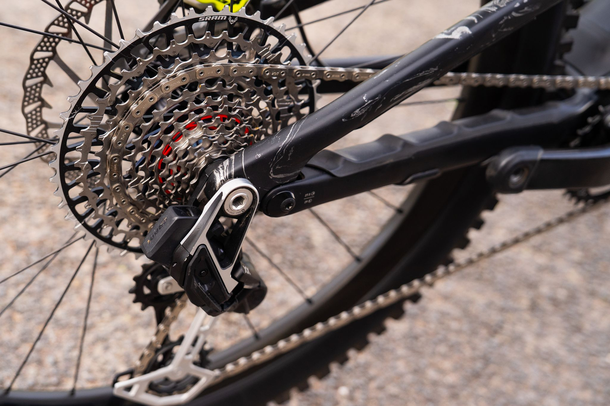 Ex-DEMO S-Works 2023 Turbo Levo Sl Ltd Black Carbon / Smoke S4