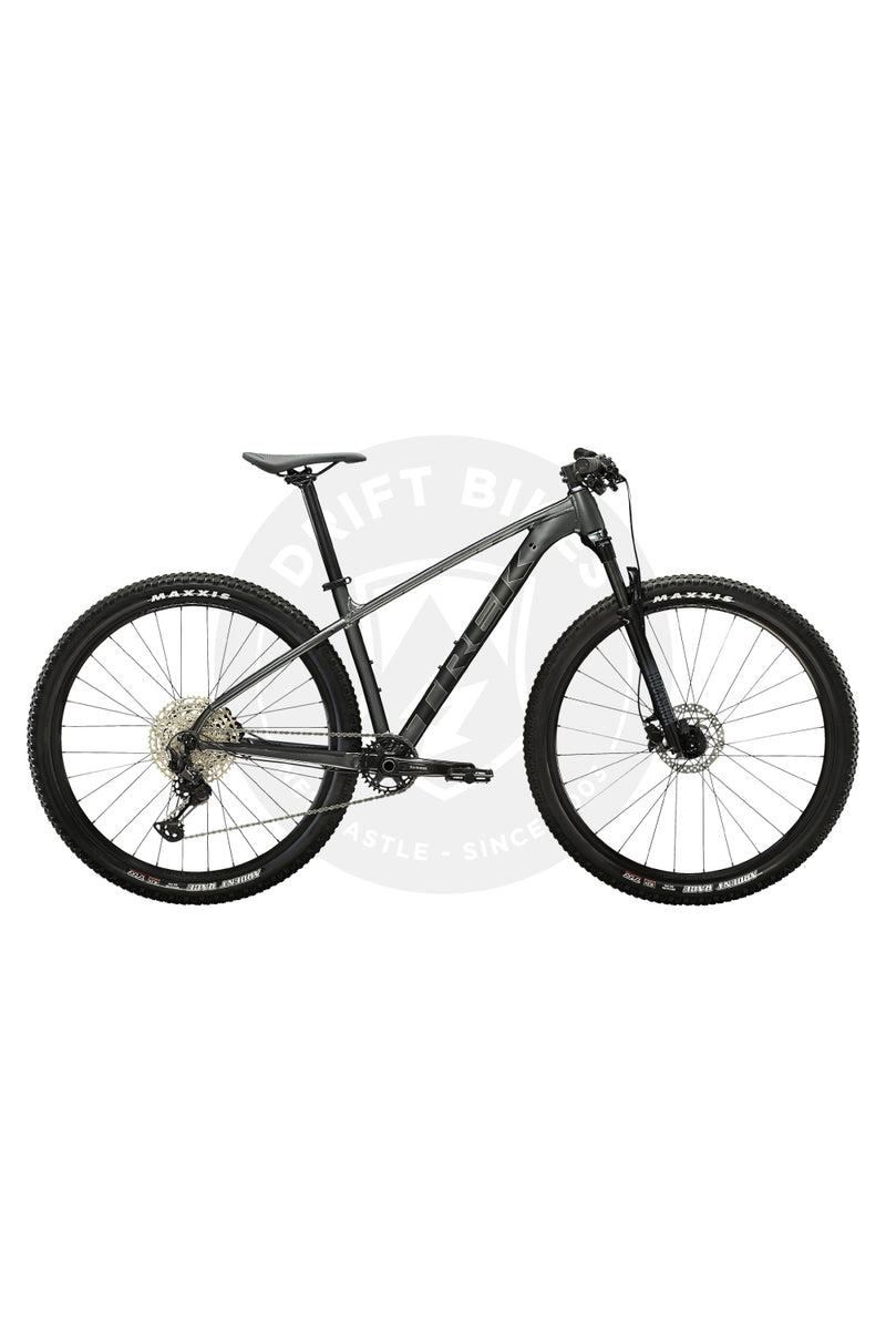 TREK 2022 X-Caliber 8 Hardtail Mountain Bike