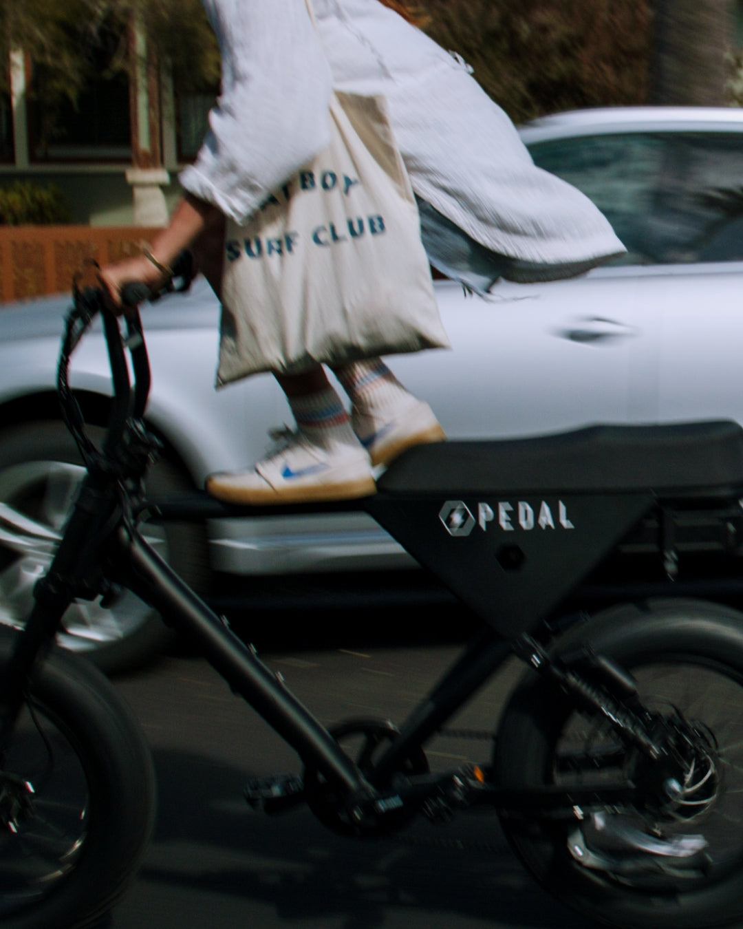 Pedal Electric Core Black Electric Bike