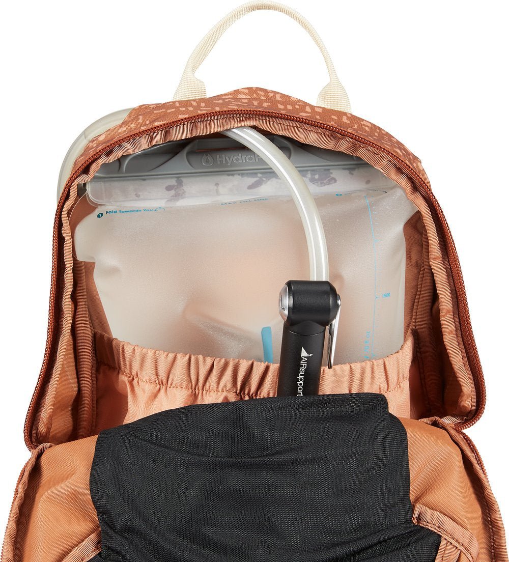 Dakine 2021 Women s Shuttle 6L Backpack w 2 Litre Bladder Drift Bikes